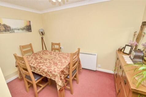 Dining/Study Area
