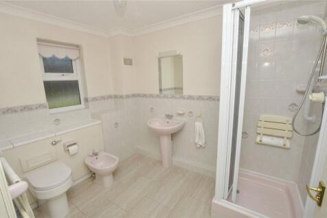Gf Shower Room