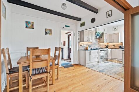 Breakfast/Kitchen Rm