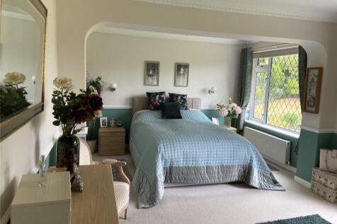 Bedroom No 1