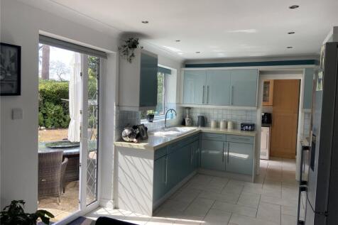 Kitchen/Dining Rm
