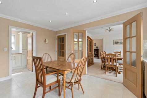 Kitchen/Breakfast Rm