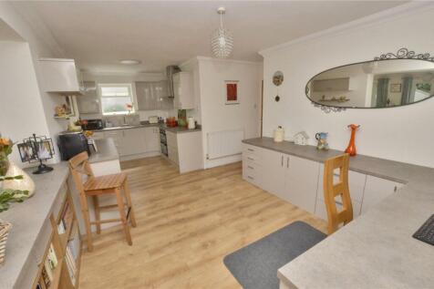 Kitchen/Breakfast Rm