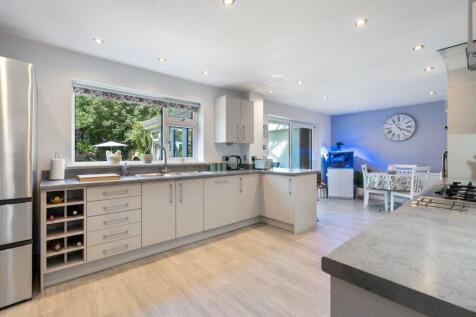 Kitchen/Breakfast Rm