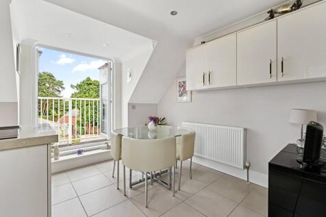 Kitchen/Breakfast Rm