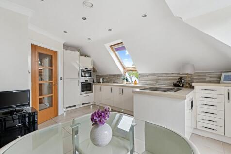 Kitchen/Breakfast Rm