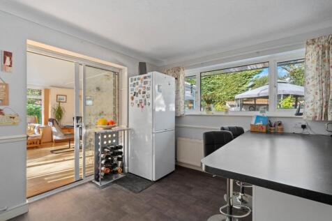 Kitchen/Breakfast Rm