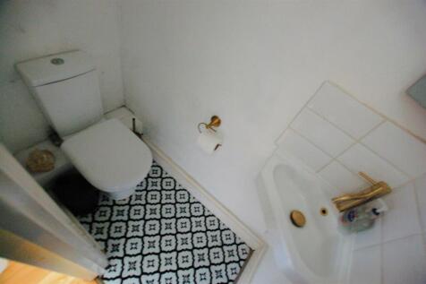 Ground Floor Wc