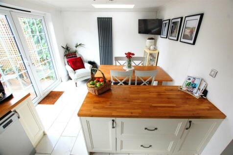 Refitted kitchen/diner