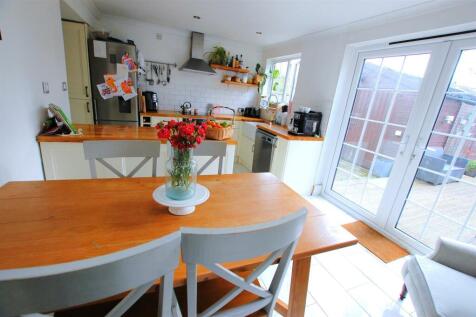 Refitted kitchen/diner
