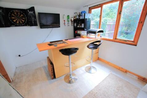 Garden Bar