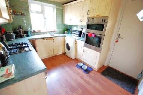 Fitted kitchen