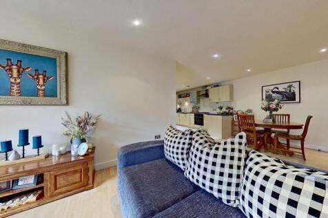 LIVING ROOM/DINING AREA &amp; KITCHEN