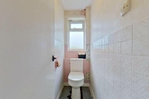 SEPARATE WC