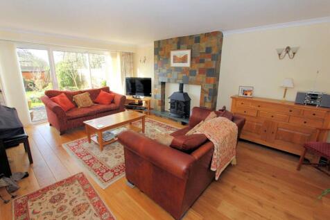 livingroom.jpg