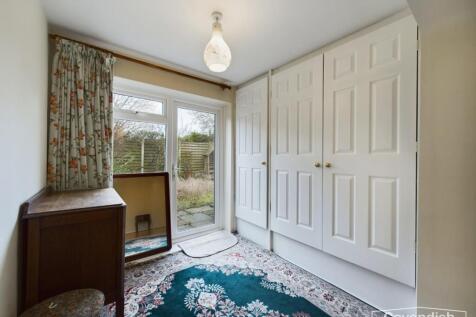 DRESSING AREA