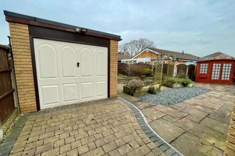 SINGLE GARAGE