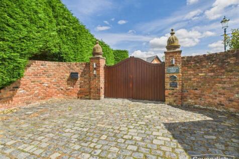 GATED ENTRANCE
