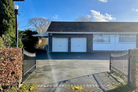 DOUBLE GARAGE
