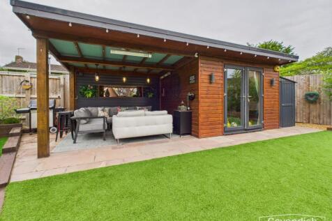 GARDEN STUDIO