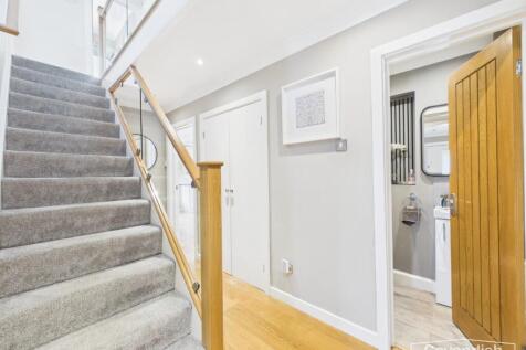 INNER HALLWAY