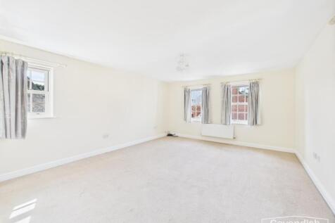 BEDROOM ONE (MASTER)