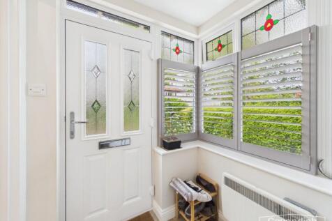 ENTRANCE PORCH