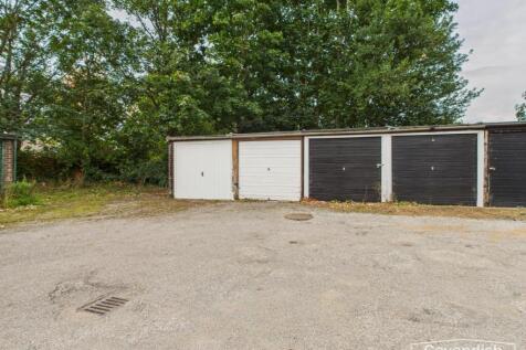 SINGLE GARAGE