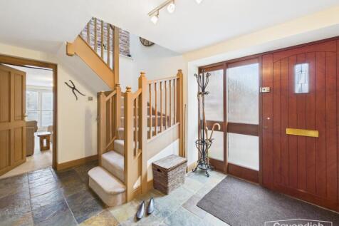 ENTRANCE HALLWAY