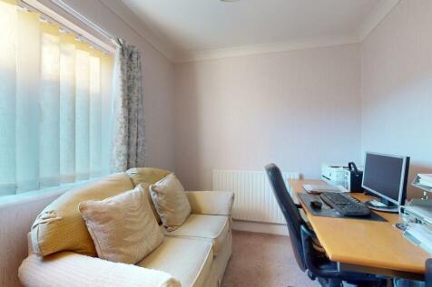 STUDY/BEDROOM 4
