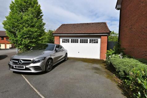 DOUBLE GARAGE