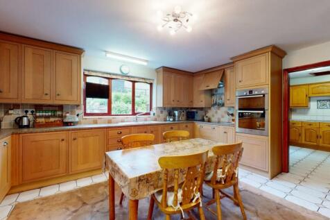 KITCHEN BREAKFAST ROOM