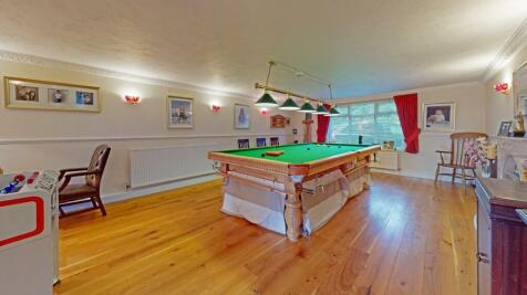 GAMES ROOM/OPTIONAL RECEPTION ROOM