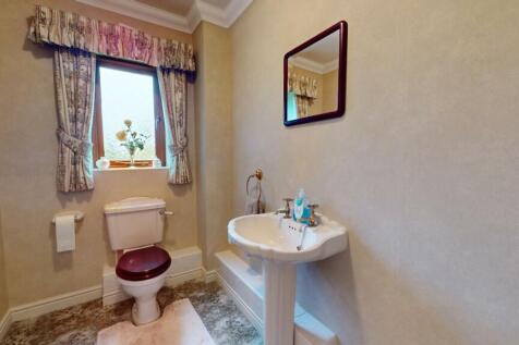 CLOAKROOM/WC