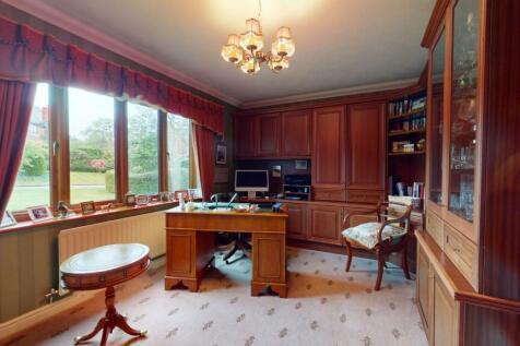 STUDY/OPTIONAL BEDROOM THREE