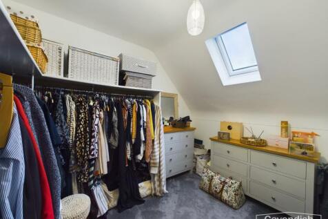 DRESSING ROOM