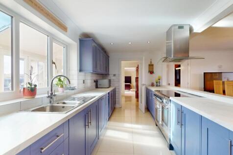 KITCHEN/DINING/FAMILY ROOM