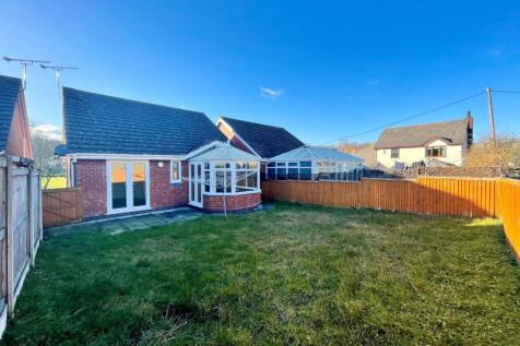 THE ACCOMMODATION COMPRISES