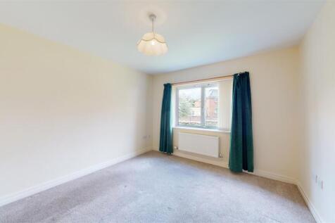 DOUBLE BEDROOM