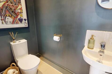 CLOAKROOM/WC