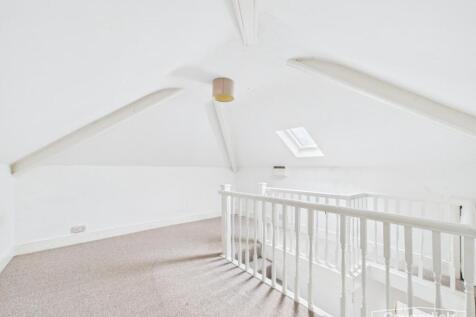 LOFT BEDROOM