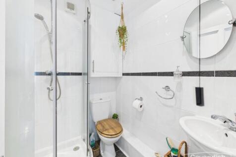 DOWNSTAIRS SHOWER ROOM
