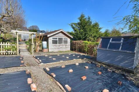 WORKSHOP/GARDEN STORE