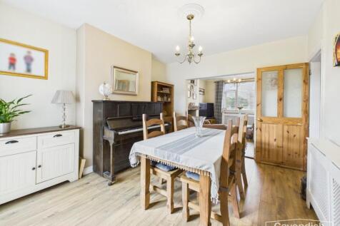 DINNING ROOM