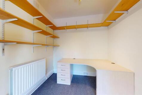 STUDY/DRESSING AREA