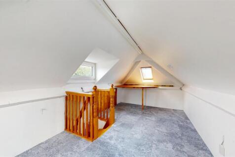 ATTIC ROOM