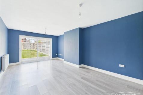 LIVING ROOM/DINING AREA