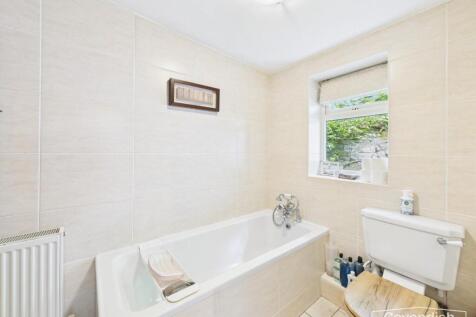DOWNSTAIRS BATHROOM