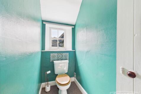 SEPARATE WC