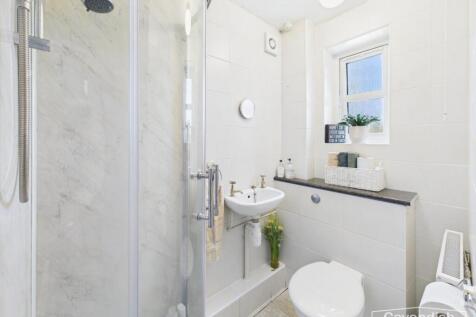 DOWNSTAIRS BATHROOM